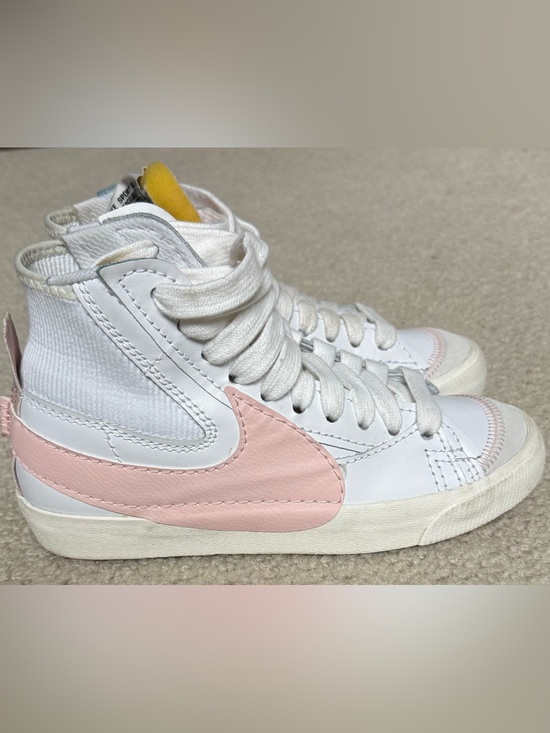 Nike Shoes - Nike Blazer Mid 77 Jumbo Women’s Size 7.5 Men’s Size 6